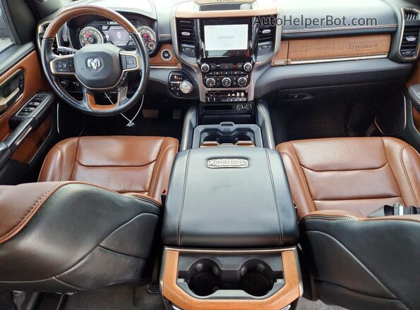 1C6SRFKT7NN167403 2022 RAM 1500 Burgundy Dashboard view
