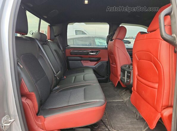 1C6SRFLP0SN532503 2025 RAM 1500 Gray Вид задніх сидінь