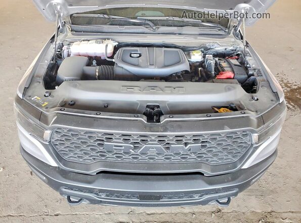 1C6SRFLP4TN150850 2026 RAM 1500 Серебряный Вид задней части салона