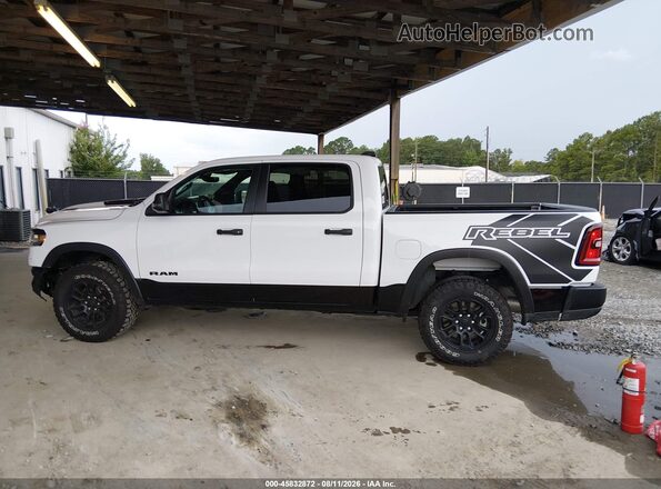 1C6SRFLP6TN264302 2026 RAM 1500 White Vista interior de 360 grados