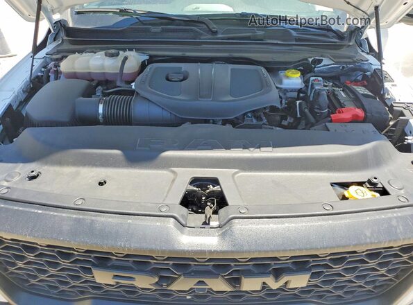 1C6SRFLP8SN736868 2025 RAM 1500 White Вид задньої частини салону