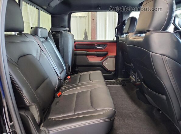 1C6SRFLPXTN314408 2026 RAM 1500 Black Вид задніх сидінь