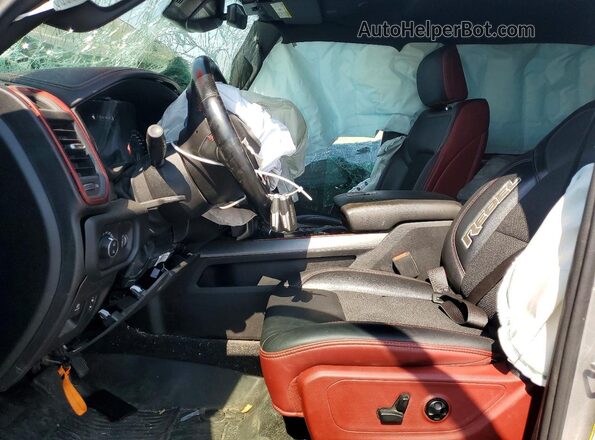 1C6SRFLT0MN600282 2021 RAM 1500 Silver Vista interior delantera