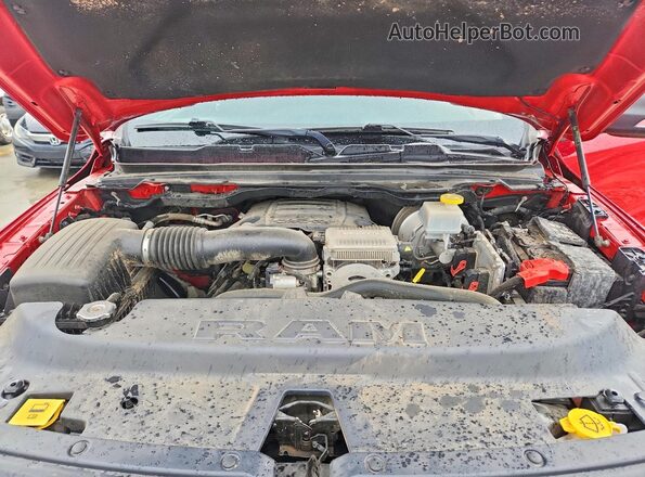 1C6SRFLT1LN135865 2020 RAM 1500 Red Rear interior view