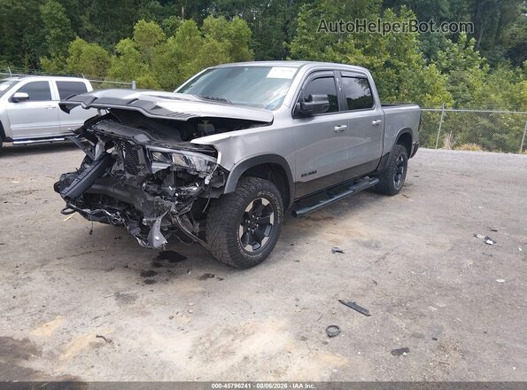 1C6SRFLT1LN351277 2020 RAM 1500 Silver წინა მარცხენა ხედი სამი მეოთხედიდან