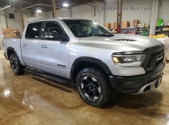 1C6SRFLT8KN883172 2019 RAM 1500 Silver Передня права чверть