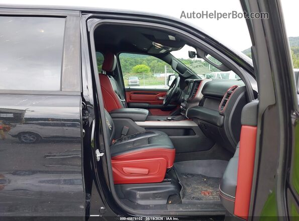 1C6SRFLT8KN915523 2019 RAM 1500 Black Front interior view