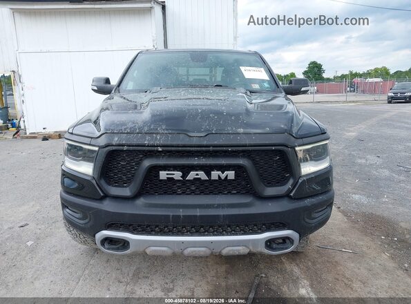 1C6SRFLT8KN915523 2019 RAM 1500 Black Instrument cluster view