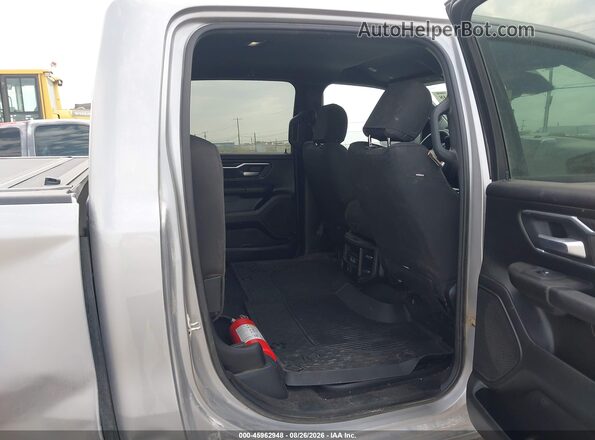 1C6SRFMP3SN637969 2025 RAM 1500 Silver Widok naklejki z numerem VIN