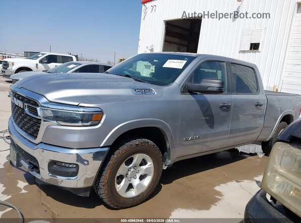 1C6SRFMP3SN637969 2025 RAM 1500 Silver Widok wnętrza 360 stopni