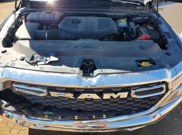 1C6SRFMP4SN565650 2025 RAM 1500 Silver Вид задньої частини салону