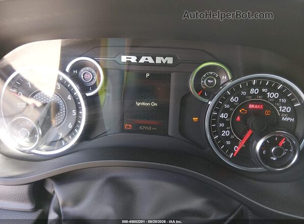 1C6SRFNP7SN604102 2025 RAM 1500 White Vista de los asientos traseros