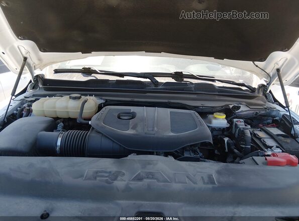 1C6SRFNP7SN604102 2025 RAM 1500 White Vista trasera