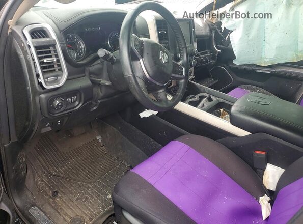 1C6SRFRT3LN322838 2020 RAM 1500 Black Widok deski rozdzielczej