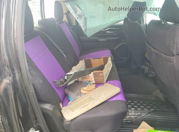 1C6SRFRT3LN322838 2020 RAM 1500 Black Widok tylnych siedzeń