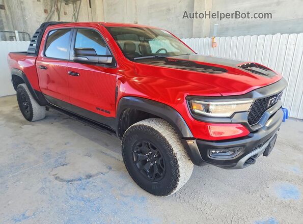 1C6SRFU90RN135447 2024 RAM 1500 Red Delantero derecho
