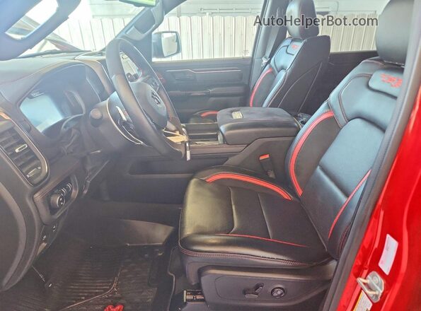 1C6SRFU90RN135447 2024 RAM 1500 Red Vista interior delantera