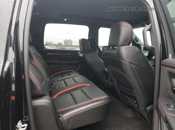 1C6SRFU92RN113675 2024 RAM 1500 Black Vista de los asientos traseros