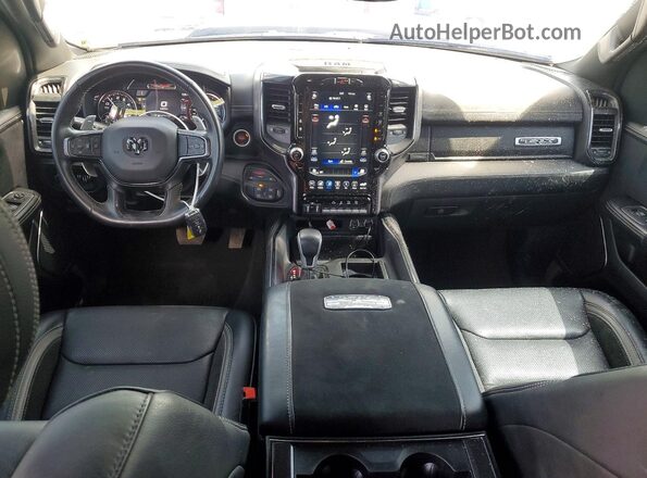 1C6SRFU95MN789756 2021 RAM 1500 Silver Widok deski rozdzielczej