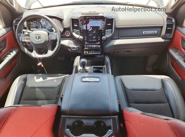 1C6SRFU95MN905683 2021 RAM 1500 Black Widok deski rozdzielczej