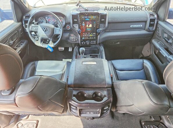 1C6SRFU96NN364421 2022 RAM 1500 Blue Widok deski rozdzielczej