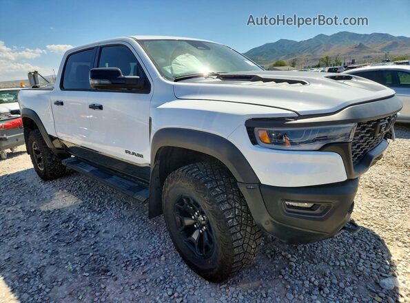 1C6SRFUP0TN160743 2026 RAM 1500 White Delantero derecho