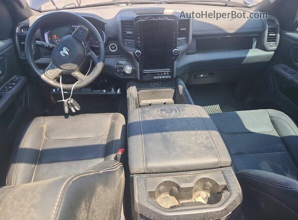 1C6SRFVT3PN597475 2023 RAM 1500 Серый Вид панели приборов
