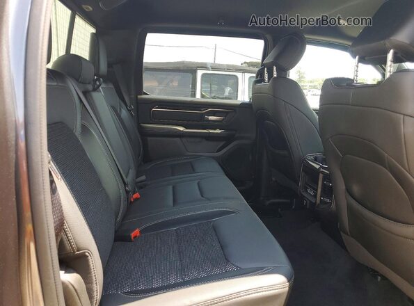 1C6SRFVT5NN271092 2022 RAM 1500 Charcoal Rear seats view