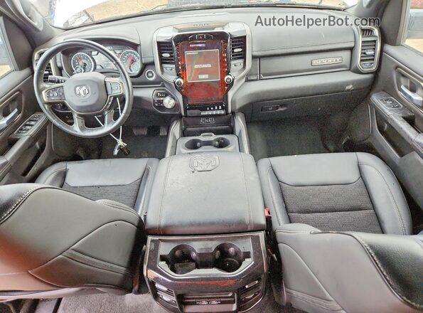 1C6SRFVT7NN416228 2022 RAM 1500 White Dashboard view