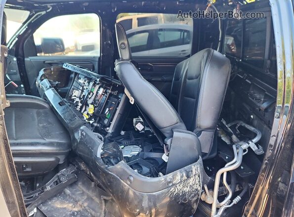 1C6SRFVTXRN127253 2024 RAM 1500 Black Widok tylnych siedzeń