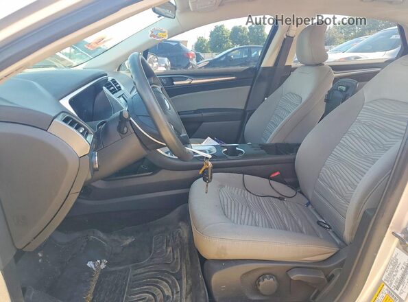 1FA6P0G73G5124078 2016 FORD FUSION Серебряный Вид салона спереди