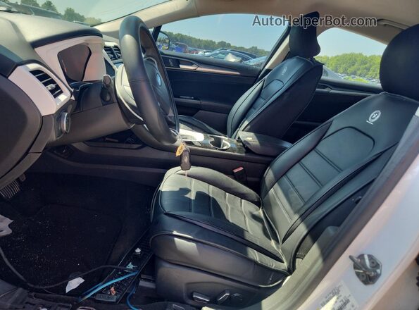 1FA6P0H70G5114512 2016 FORD FUSION White Front interior view