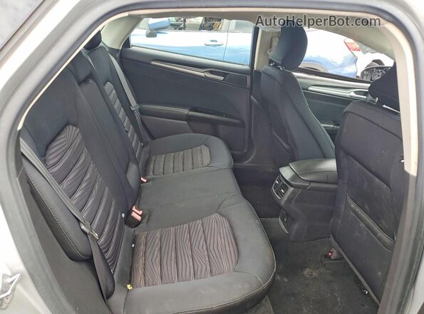 1FA6P0H75G5105370 2016 FORD FUSION Серебряный Вид задних сидений