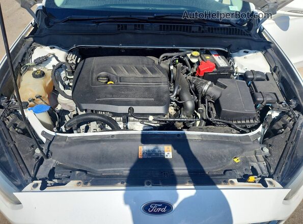 1FA6P0HD7G5136108 2016 FORD FUSION White Vista interior trasera