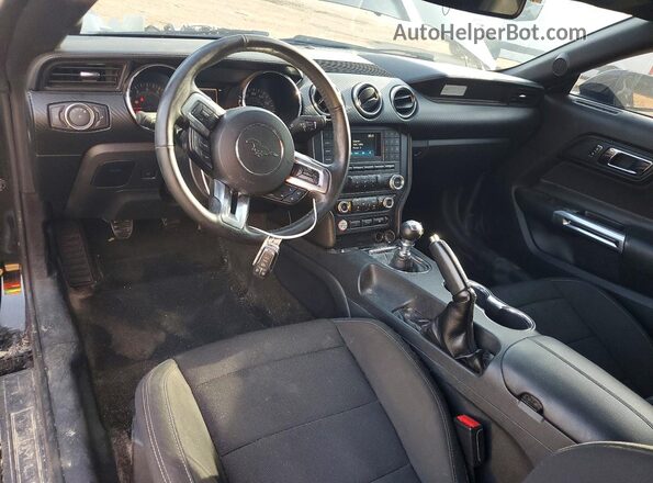 1FA6P8AM1H5338792 2017 FORD MUSTANG Black წინა პანელის ხედი
