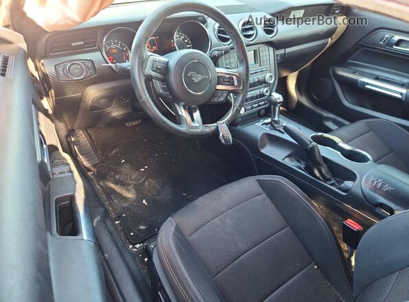 1FA6P8AM6G5307312 2016 FORD MUSTANG Silver Vista del salpicadero