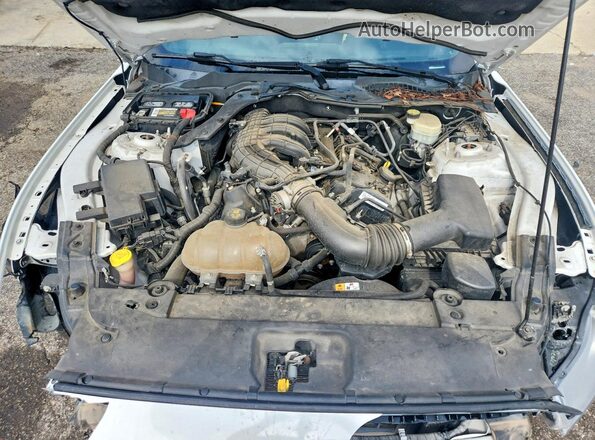 1FA6P8AM8G5211780 2016 FORD MUSTANG White Vista interior trasera