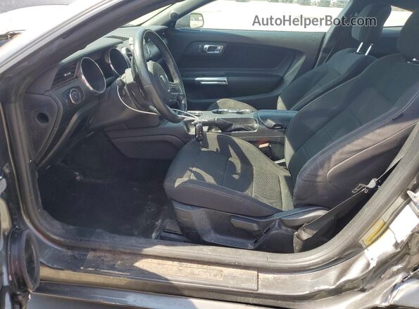 1FA6P8AM8H5304705 2017 FORD MUSTANG Gray Front interior view