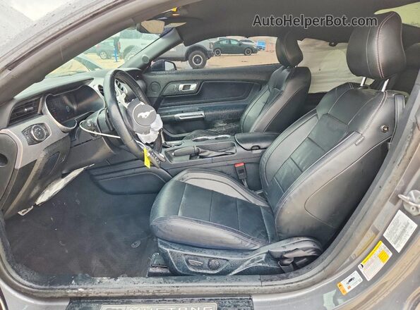 1FA6P8CF0N5138836 2022 FORD MUSTANG Gray Vista interior delantera