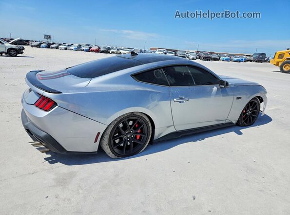 1FA6P8CF0R5428936 2024 FORD MUSTANG Silver Rear right