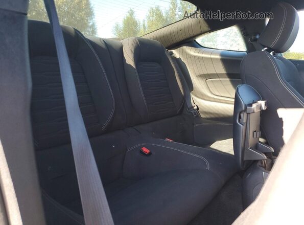 1FA6P8CF2H5244953 2017 FORD MUSTANG Silver Вид задніх сидінь