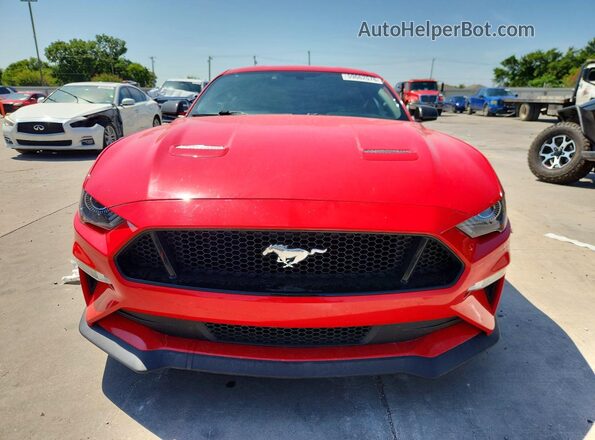 1FA6P8CF2J5120719 2018 FORD MUSTANG Red Widok z przodu