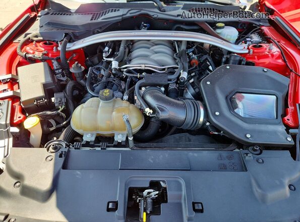1FA6P8CF2J5120719 2018 FORD MUSTANG Red Widok wnętrza z tyłu