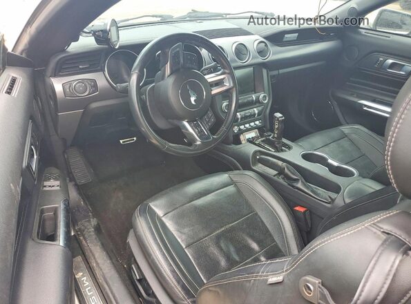 1FA6P8CF3J5113133 2018 FORD MUSTANG White Vista del salpicadero