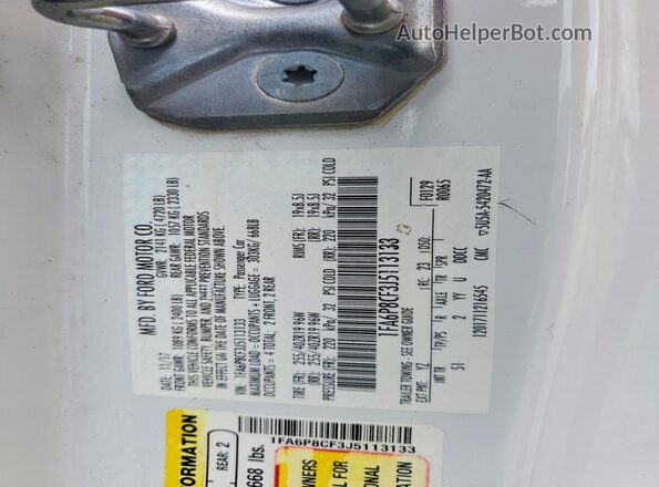 1FA6P8CF3J5113133 2018 FORD MUSTANG White Vista del compartimento del motor