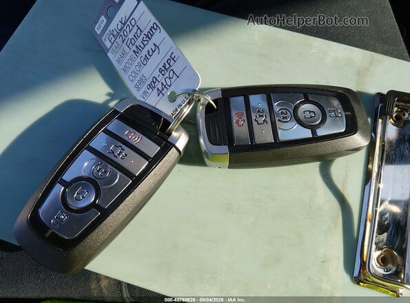 1FA6P8CF3L5189096 2020 FORD MUSTANG Gray Vista del salpicadero