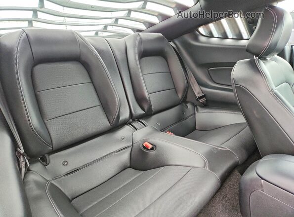 1FA6P8CF4J5116882 2018 FORD MUSTANG Red Vista de los asientos traseros