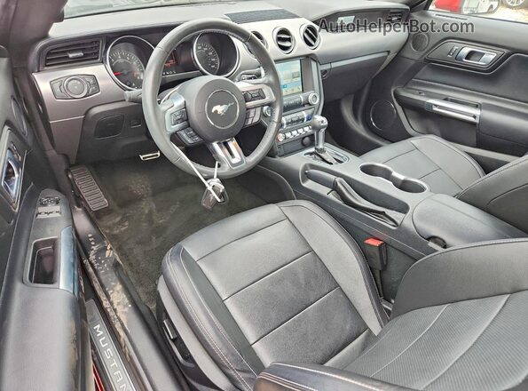 1FA6P8CF4J5116882 2018 FORD MUSTANG Red Vista del salpicadero