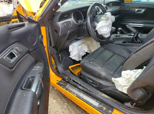 1FA6P8CF4K5108332 2019 FORD MUSTANG Orange Vista del salpicadero