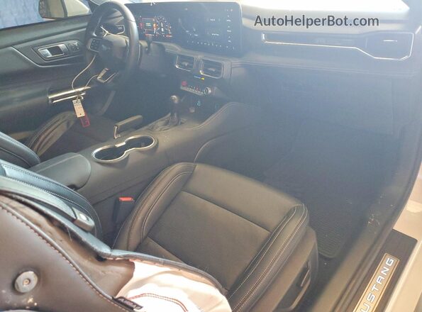 1FA6P8CF4S5400451 2025 FORD MUSTANG Белый Вид задних сидений